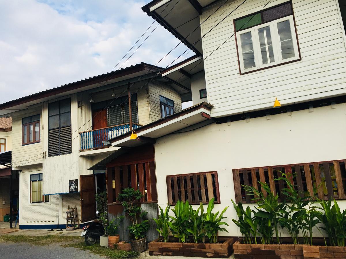 Bed Time Hostel Chiangrai Chiang Rai Extérieur photo